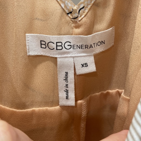BCBG Generation Mini Dress, Size XS, (Like-NEW) - Picture 5 of 9